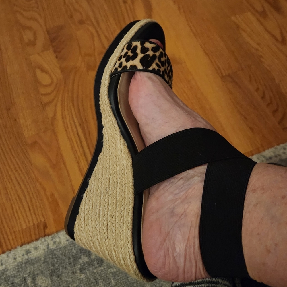 Cole Haan Leopard Print Black Sandals - Picture 8 of 9